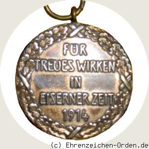 Reuss-Medaille-fuer-treues-Wirken-1.jpg