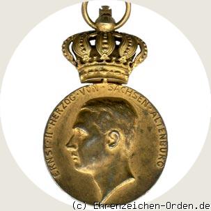 Goldene Medaille für Kunst und Wissenschaft mit der Krone Ernst II.