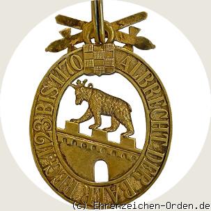 Hausorden Albrecht des Bären Kommandeurzeichen mit Schwertern Rückseite