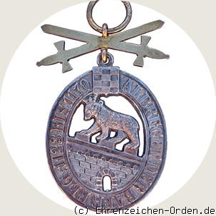 Hausorden Albrecht des Bären  Ritterzeichen 2. Klasse mit Schwertern Rückseite