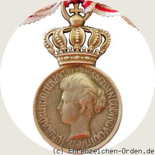 Goldene Medaille für weibliches Verdienst mit Krone 1907