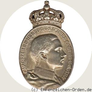 Ovale silberne Herzog Carl Eduard Medaille mit Krone