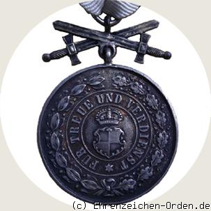 Fürstlicher Hausorden von Hohenzollern Silberne Verdienstmedaille mit Schwertern 3.Modell 2. Ausgabe