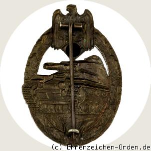 Panzerkampfabzeichen in Bronze ohne Einsatzzahl Hohlprägung Rückseite